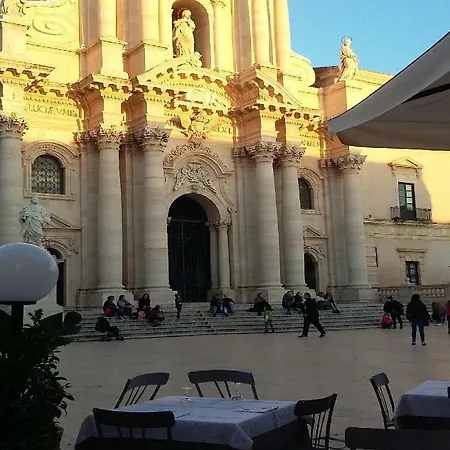 Casa Vistamare Alfeo Διαμέρισμα *